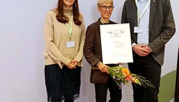 Berit Gansel (Head of Sales Bildmitte) hat die Service-Q Auszeichnung entgegengenommen.
