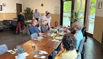 Der Mittagstisch findet einmal im Monat im Stadtbad-Café statt.