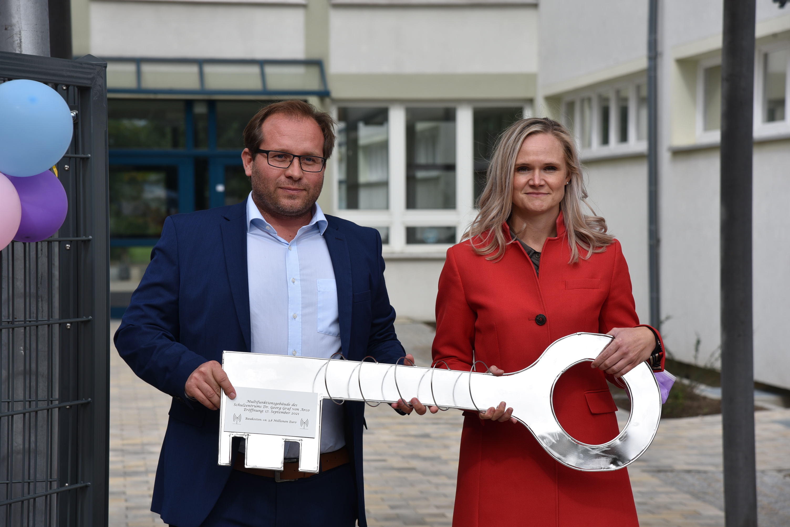 Tag der Städtebauförderung - Schlüsselübergabe an der Graf Arco-Schule 