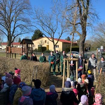 Neue Schattenspender für den Spielplatz in Markee