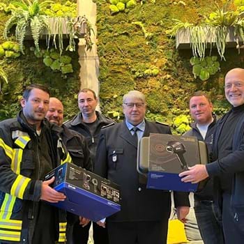 Behnitzer Feuerwehr erhält Wärmebildkamera - Feuerwehr Klein Behnitz erhält Spende vom Landgut Stober