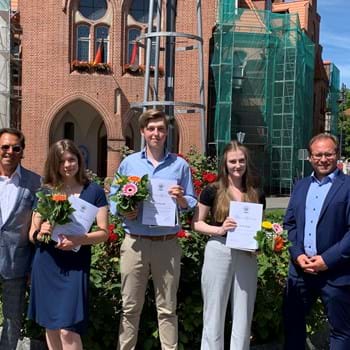 Der Lions-Club Osthavelland ehrte wieder die besten Nauener Abiturienten