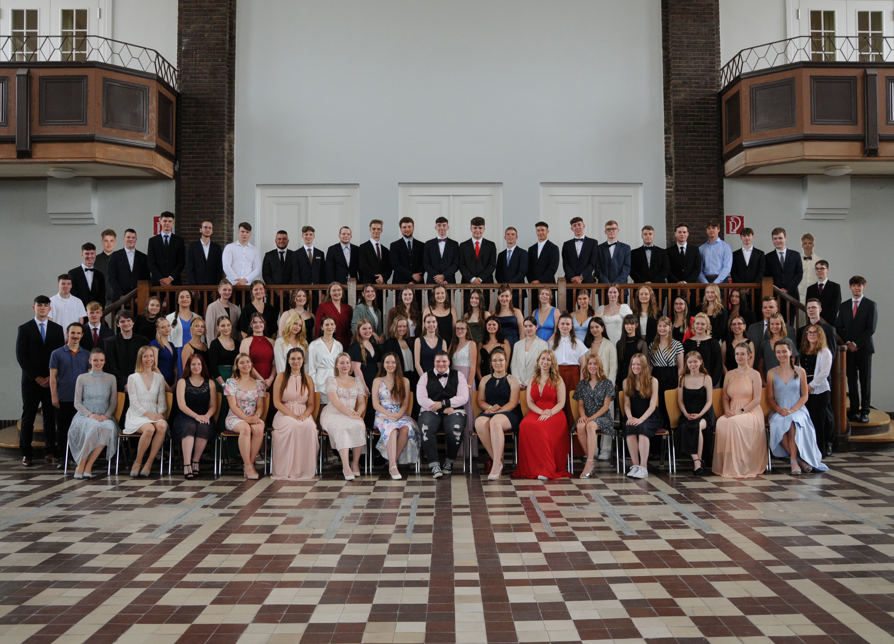 Feierliche Übergabe der Abiturzeugnisse im Funkamt der Stadt Nauen