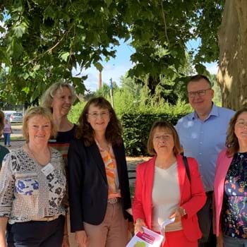 Ministerin Nonnemacher würdigt in Nauen das Engagement der Alzheimer-Gesellschaft Brandenburg