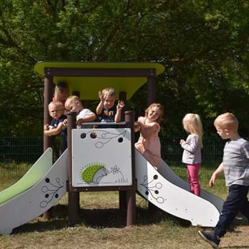 Neues Spielgerät für die Kita Kinderland in Kienberg