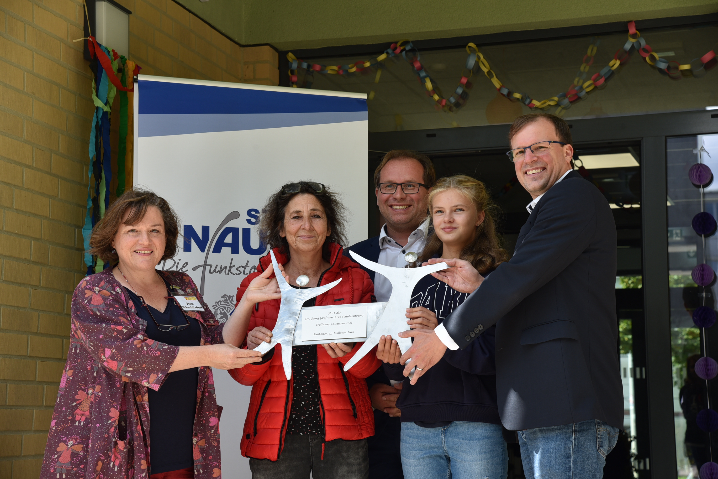 Neues Hort-Gebäude für das Dr. Georg Graf von Arco Schulzentrum eröffnet