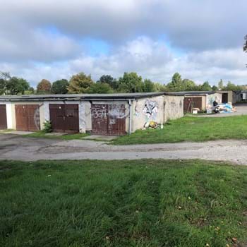 Vorbereitungen für den Abriss des Garagenkomplexes am Waldemardamm schreiten voran