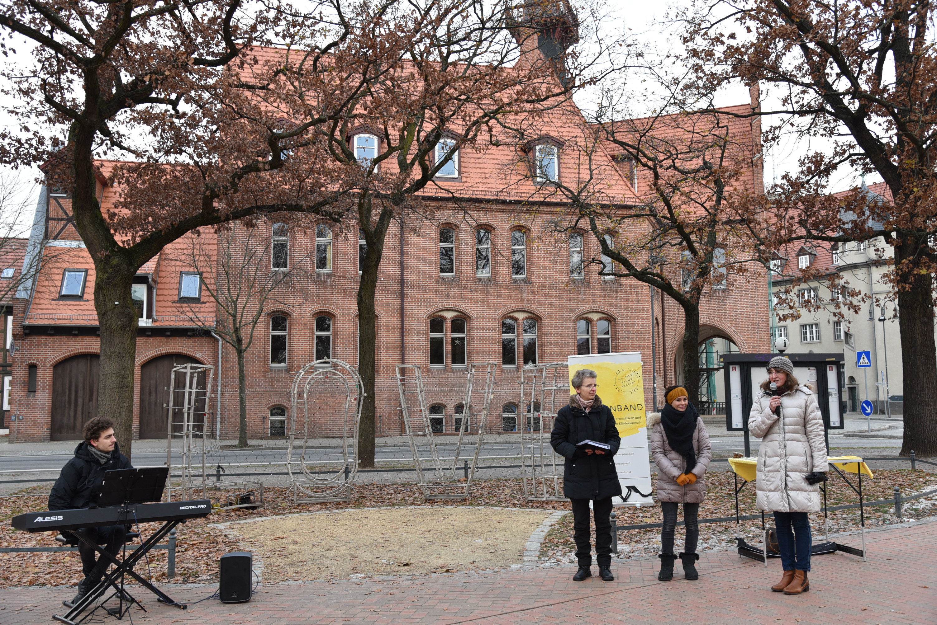 Nadija Frank unterstützt betroffene Eltern von Sternenkindern