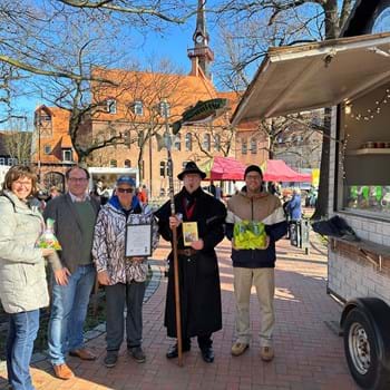 Manne’s Angelteich im Winkel - Ein Nauener Original feiert 25-jähriges Bestehen
