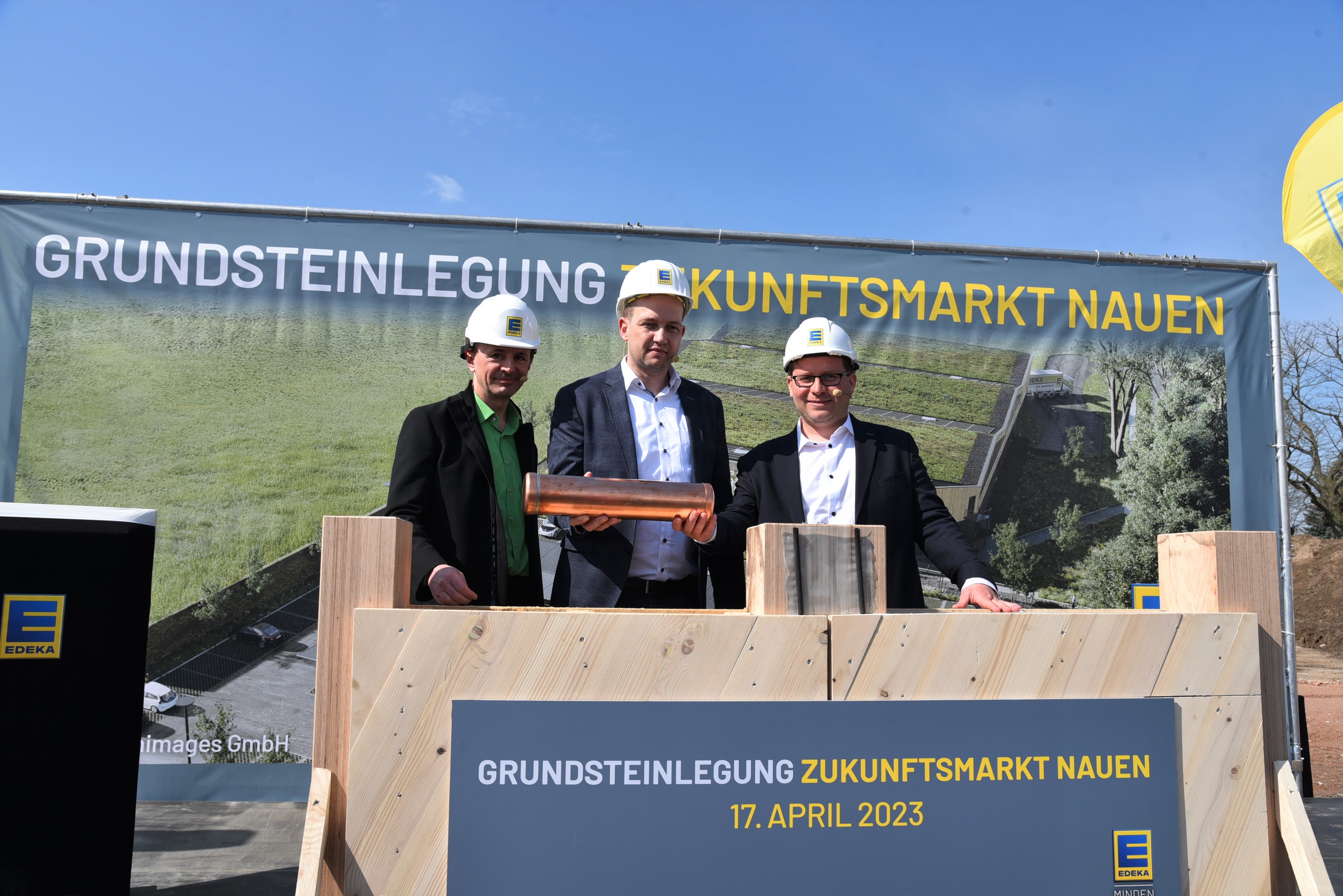 Grundsteinlegung für den EDEKAZukunftsmarkt in Nauen Stadt Nauen