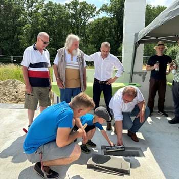 Grundsteinlegung für das Dorfgemeinschaftshaus im Ortsteil Waldsiedlung