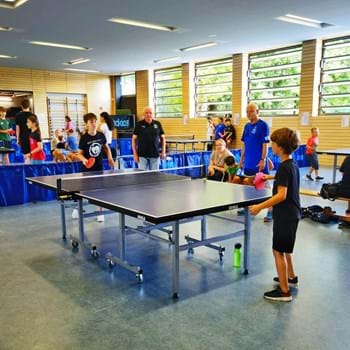 Faires Turnier mit großen und kleinen Hobbysportlern – Das Mikado Tischtennisturnier in Nauen