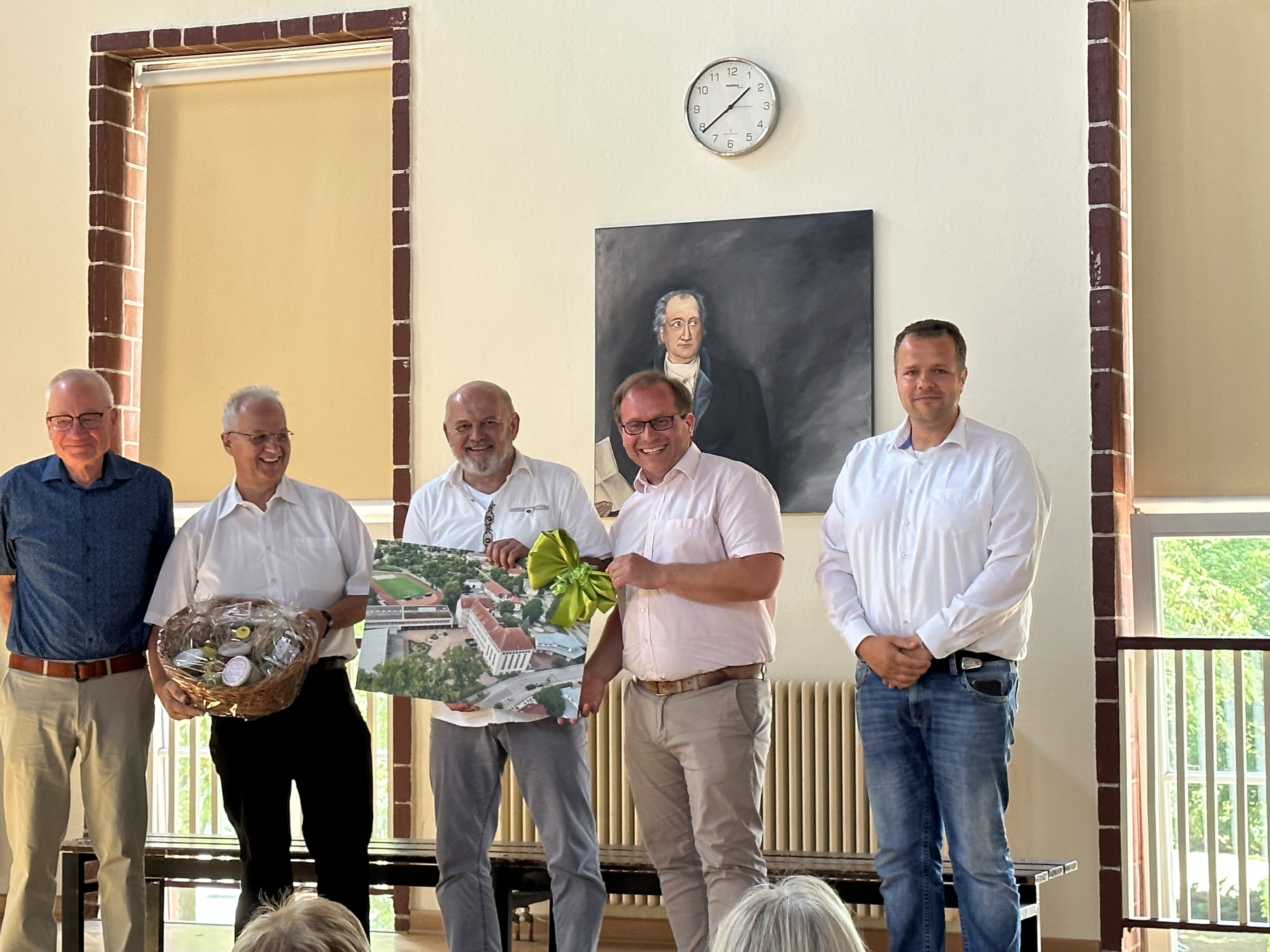 Goethe-Gymnasium Nauen: Schulleiter Wieland Breuer herzlich in den Ruhestand verabschiedet