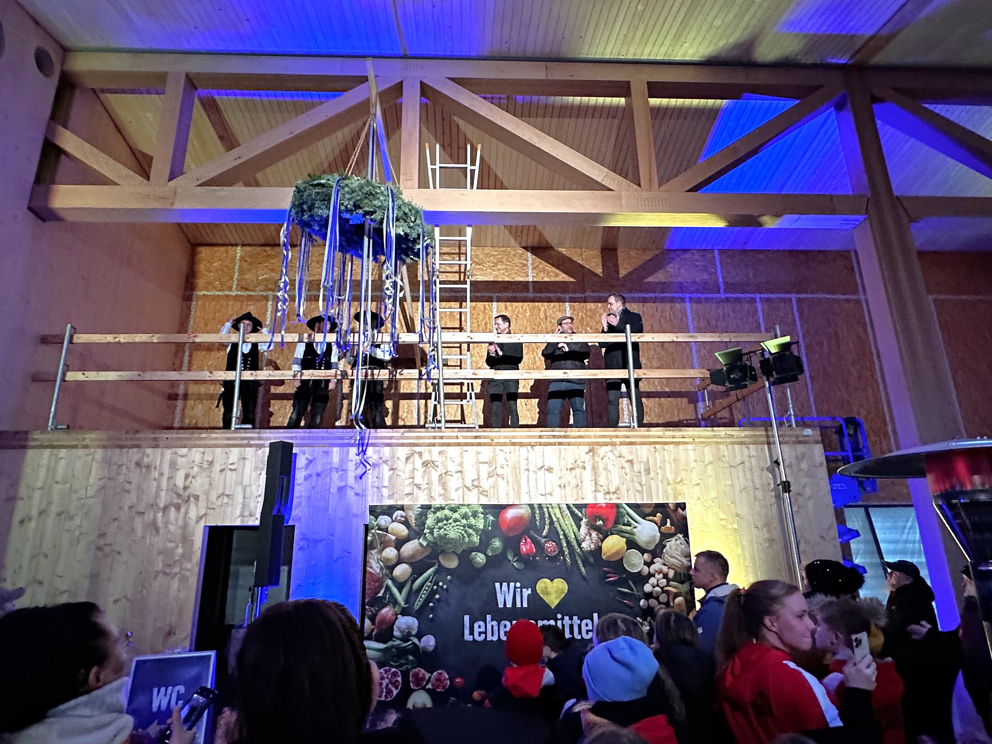 Richtfest für EDEKA-Zukunftsmarkt in Nauen