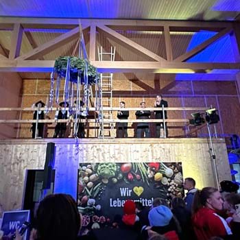 Richtfest für EDEKA-Zukunftsmarkt in Nauen
