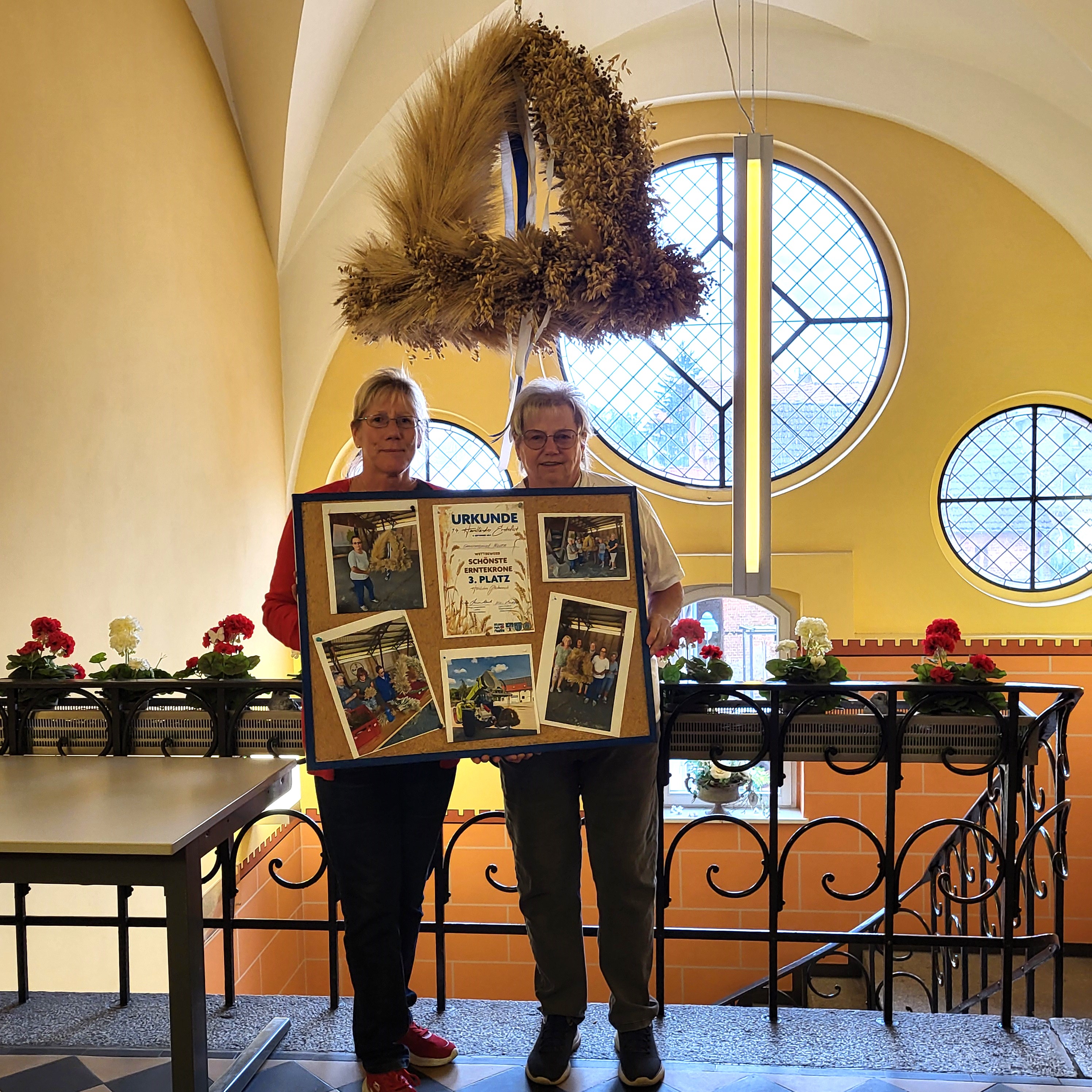 Prämierte Erntekrone kann im Rathaus besichtigt werden