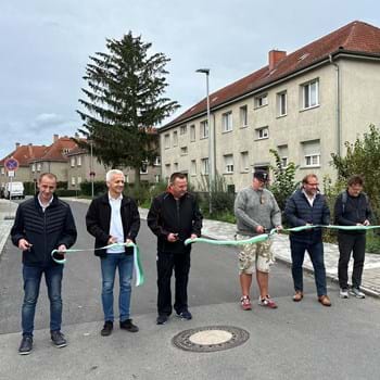 Feierliche Eröffnung der grundhaft erneuerten Marx-Engels-Straße