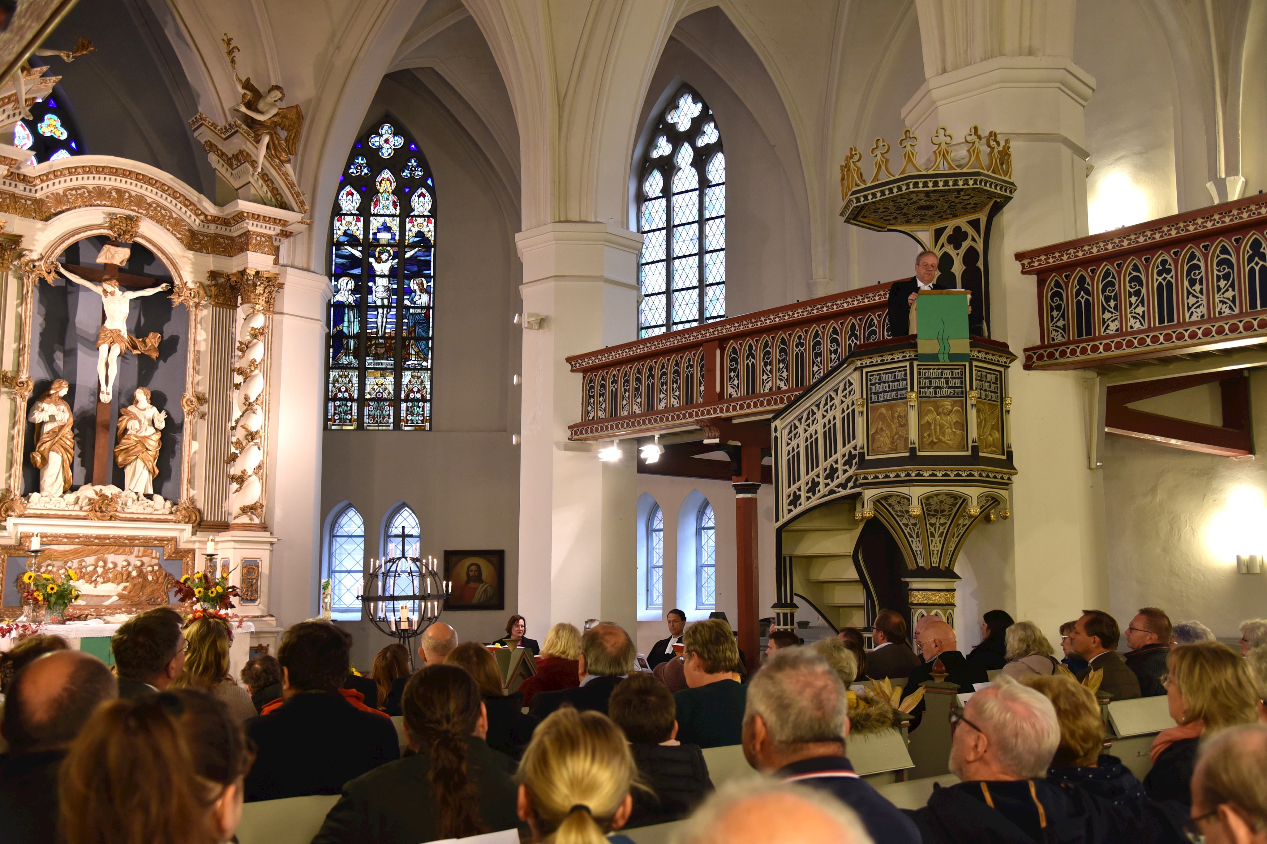 Brandenburg würdigt Bauern - Landeserntedankfest in Nauener St. Jacobi Kirche  