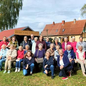 „Von Bank zu Bank rund um Nauen“ - Seniorinnen und Senioren informieren sich über Projekt des Demografie-Forums Havelland