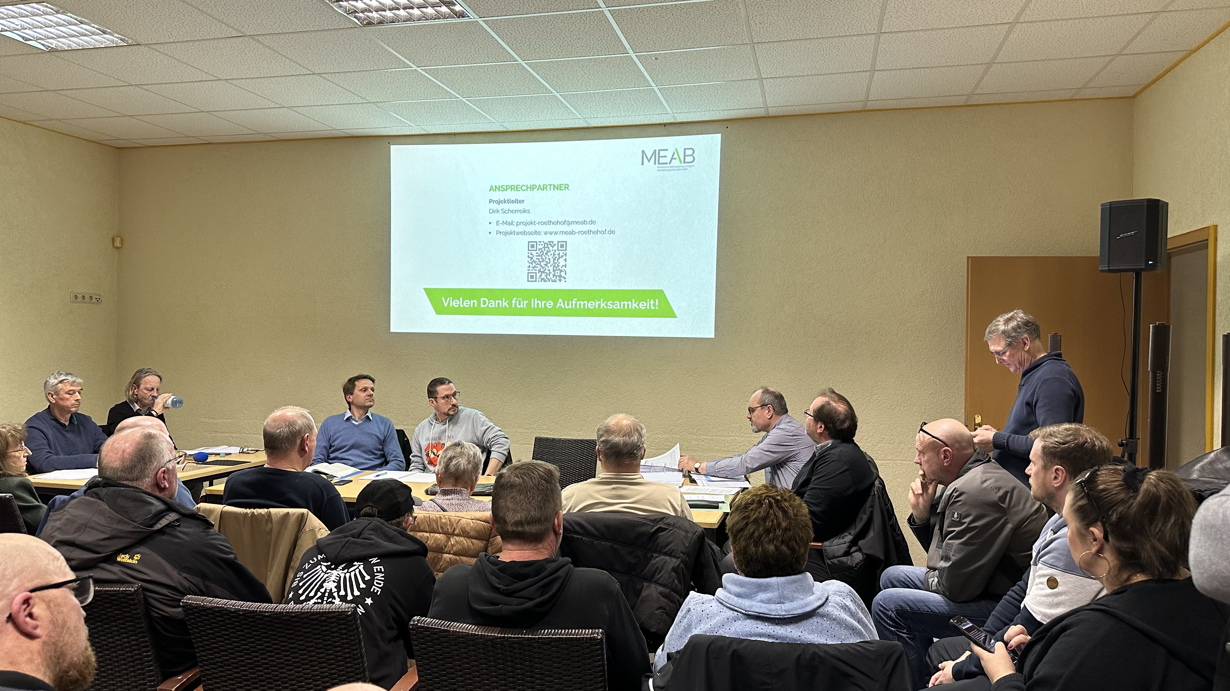 Stadt Nauen gegen Ertüchtigung der Sonderabfalldeponie (SAD) Röthehof 