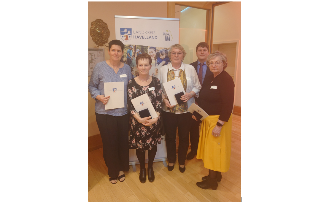 Verleihung der Havelländischen Ehrenamtsmedaille im Schloss Ribbeck