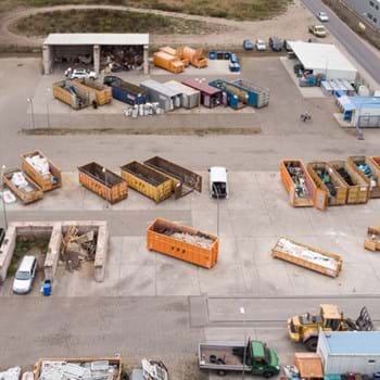 Landkreis Havelland klärt über die Entsorgung von Alttextilien auf