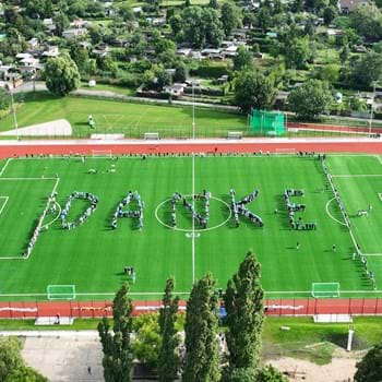 Feierliche Eröffnung des neuen Wettkampfsportplatzes am Dr. Georg Graf von Arco Schulzentrum
