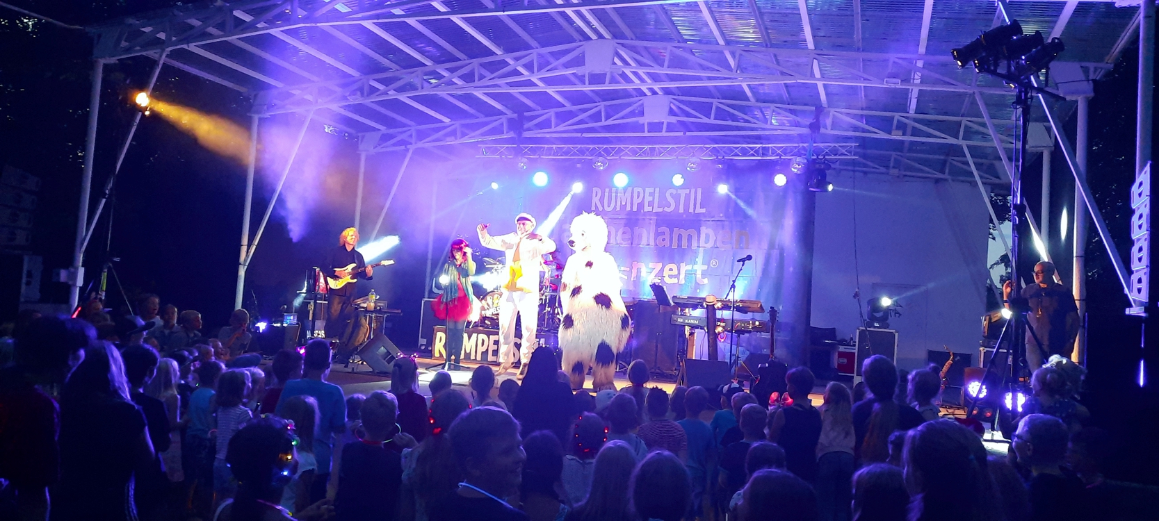 Taschenlampenkonzert in Nauen – ein echtes Familienerlebnis