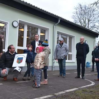Feierliche Einweihung des sanierten Dorfgemeinschaftshauses (DGH) mit Kita im Ortsteil Bergerdamm