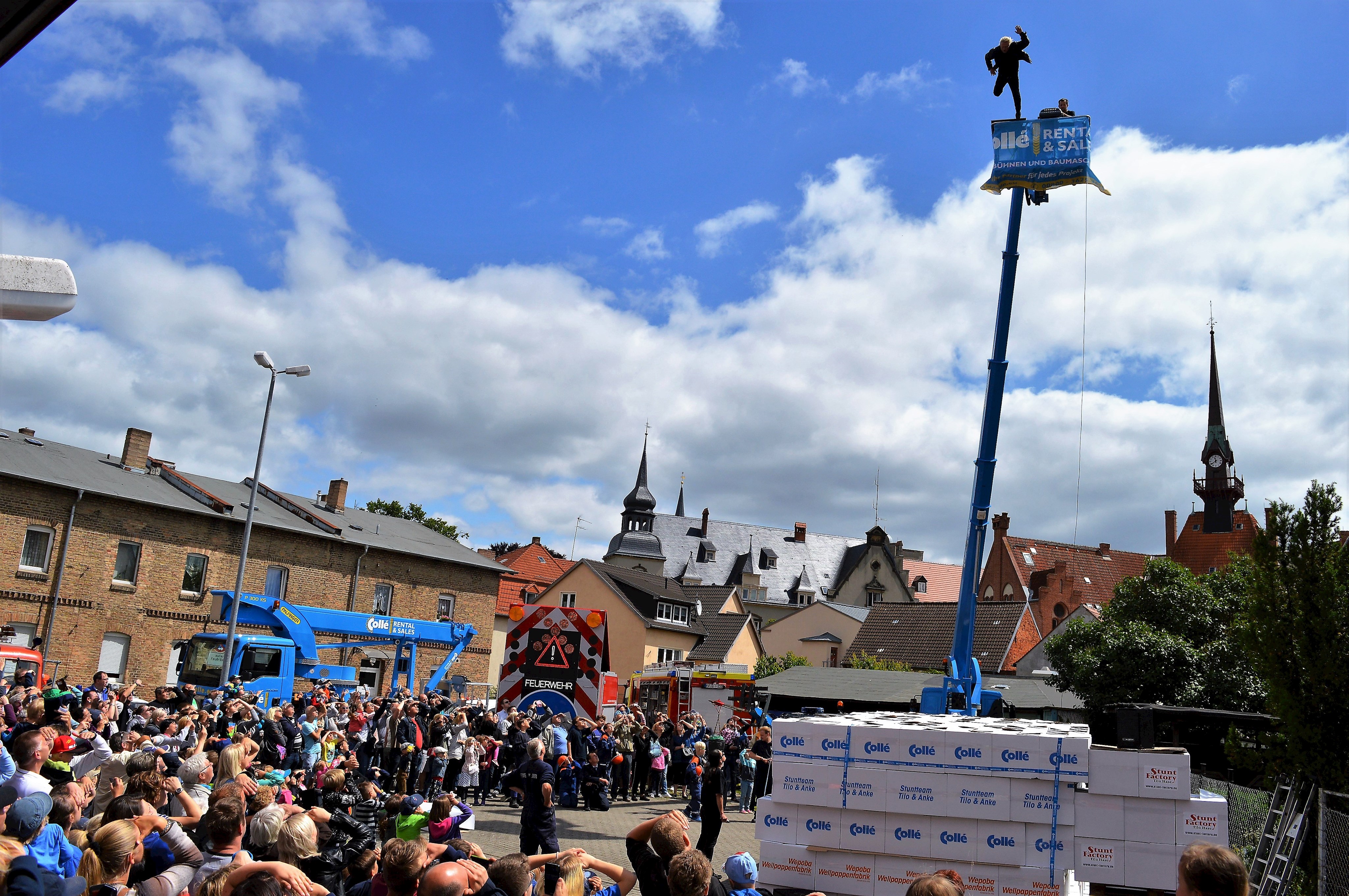 Feuerwehrfest der Einheit Nauen im Sommer 2017 - hier mit Stuntman Tilo Hase.