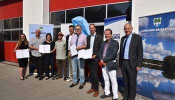 Vertreterinnen und Vertreter der Stadt Ketzin/Havel, der Gemeinden Brieselang und Wustermark sowie der Stadt Nauen haben in Bredow eine Absichtserklärung unterzeichnet.